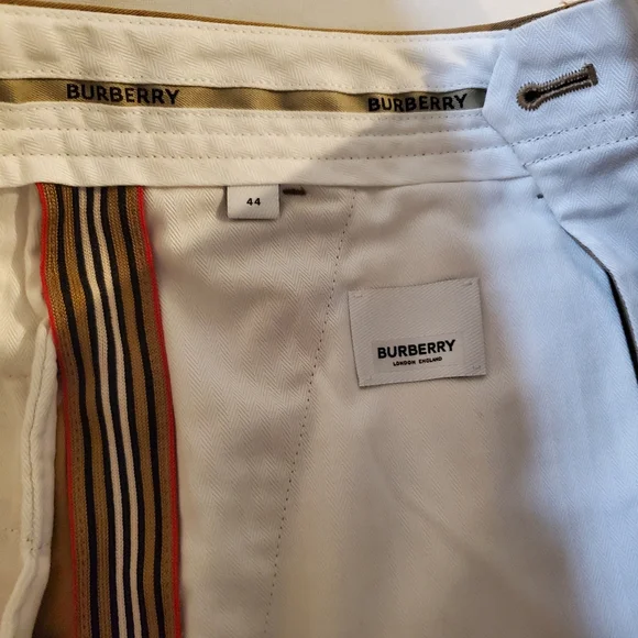 Burberry Pleated Tan / Camel Shorts - Picture 5 of 5
